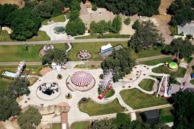 Neverland Ranch - via Daymix
