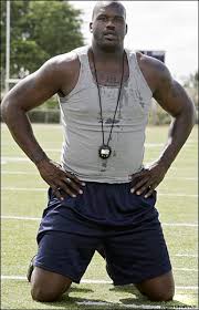 Shaquille O'Neal and - via Daymix