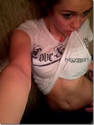 Miley Cyrus Picture 2