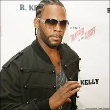 Photo Gallery: <b>R</b>. <b>KELLY</b> TRIAL MOVING AT A