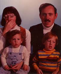 me chuckle: Awkward Family - via Daymix