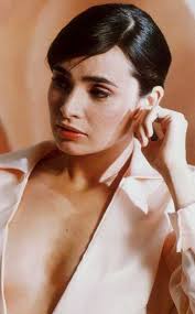 Mia Maestro