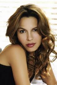 Image También <b>Nadine</b> Velazaquez (por Picture