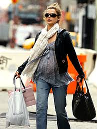 Image <b>Keri Russell</b> Showing Her Baby Bump Picture