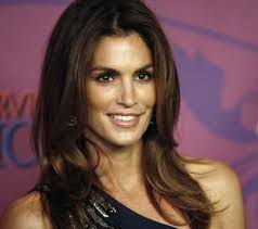Cindy Crawford launches new - via Daymix