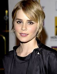 Image Es <b>Alison Lohman</b>. Por Donnie Picture