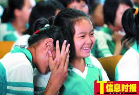 性教育讲到女生初潮时，海珠区卫