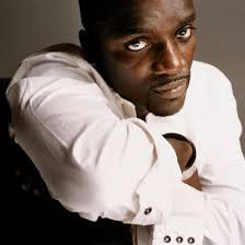 Akon - via Daymix