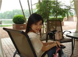 清纯才女景甜变身高校生