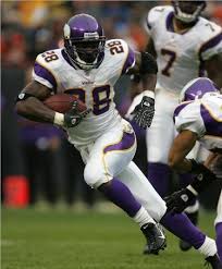 adrian-peterson.jpg - via Daymix