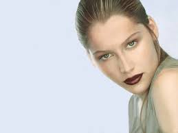 Image <b>Laetitia Casta</b> Picture