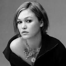 Julia Stiles