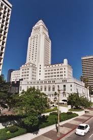 Los Angeles City Hall - via Daymix