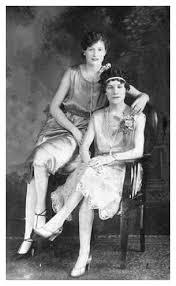 1920s Photographs Flapper fashion - Pictures of Flappers in Day Dress