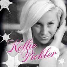 Kellie Pickler. - via Daymix