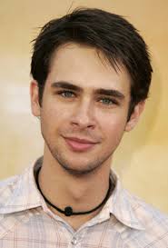 Scott Mechlowicz Picture 0