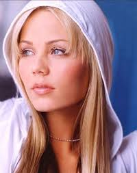 Image and <b>Laura</b> "Supergirl" Picture