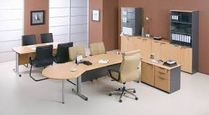 S-Class Office Furniture - via Daymix