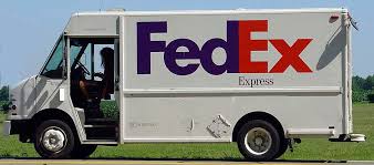 federal-express-truck - via Daymix