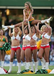 Twenty20 Cheerleaders - via Daymix