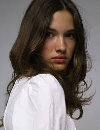 Camilla Finn Picture 3