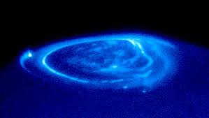 Does the  aurora   occur on other    