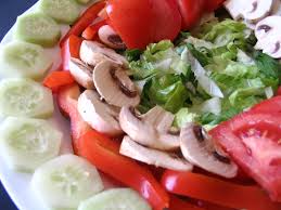 Raw foods can help you achieve - via Daymix