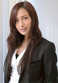 <b>佐田真由美</b>平安产下一女实为奉子成婚(图)-搜狐娱乐
