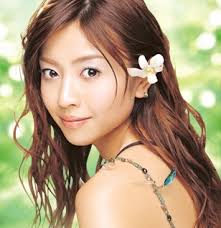 http://image.blog.livedoor.jp/ambrace/imgs/b/0/b06b043e.jpg