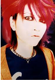 Hide1