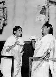   Asha Bhosle   x26amp Lata Mangeshkar