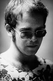 Image ELTON JOHN: In Search of the Picture