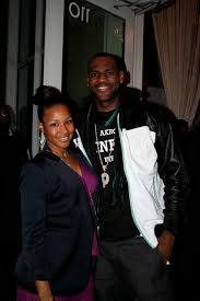 -Lebron and Savannah in March - via Daymix