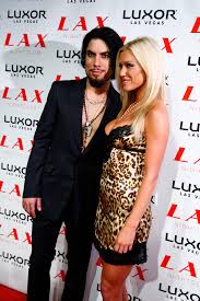 Image Rocker <b>Dave Navarro</b> and girlfriend, <b>...</b> Picture