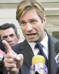 Image <b>Aaron Eckhart's</b> head. Picture