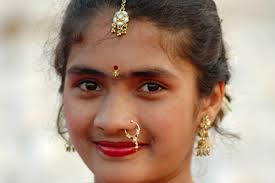 Image: a young woman in Nagpur, ...
