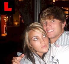 charged for statutory rape - via Daymix