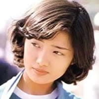 Momoe-Yamaguchi