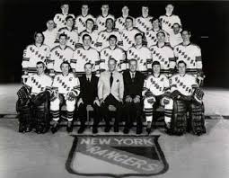 1970-1971 Rangers Team Photo - via Daymix