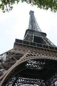 Study in Paris - Study Abroad - via Daymix