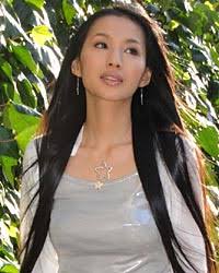 http://www.sanspo.com/geino/idol/a/photo/ashina-sei.jpg