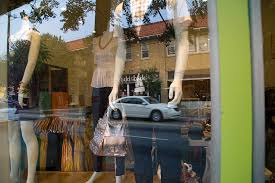 Hipster clothing stores. - via Daymix