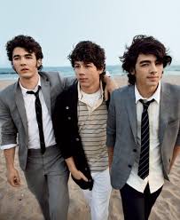 the Jonas Brothers might - via Daymix