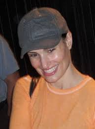 Idina Menzel Image Idina Menzel   Topics   Breitbart. Picture 7