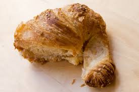 20090109-croissant-drumstick. - via Daymix