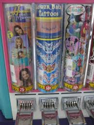 in Toys-R-Us. - via Daymix