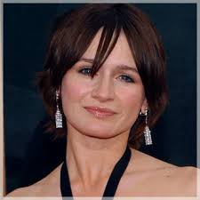 Image <b>emily mortimer</b> glows in DuWop Picture