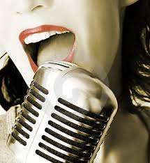 Retro Singer Royalty Free - via Daymix