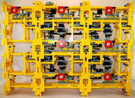 Even more Lego - via Daymix