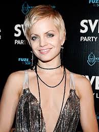 Image <b>Mena Suvari</b> Gets Engaged to Picture